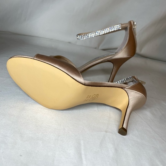 Women Nina Champagne Crystal Satin Ankle Strap High Heel Sandal 7.5M - Picture 9 of 9